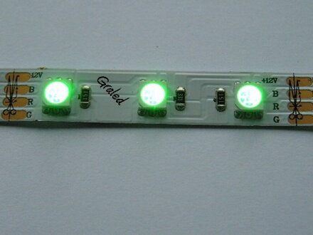 LED pásek 5050, RGB, IP 20, rozsvícená zelená LED
